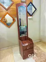 Brand new wooden dressing table /dressing mirror