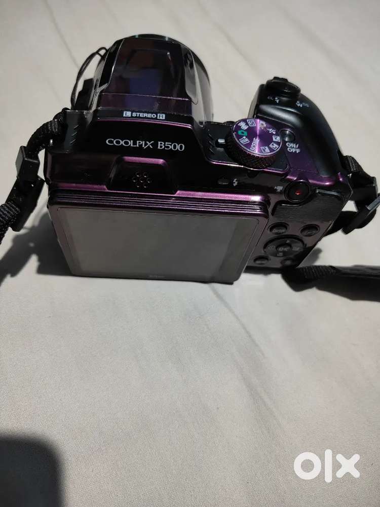 Nikon b500