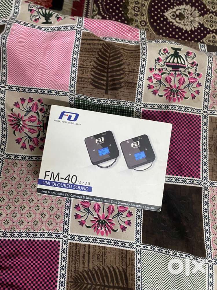 Wireless mic for cameras & smartphones