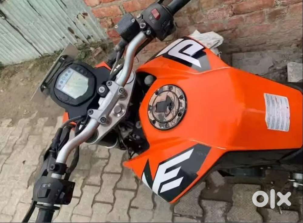 KTM Duck 200 cc bike