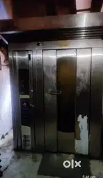 Rotary oven for bakery