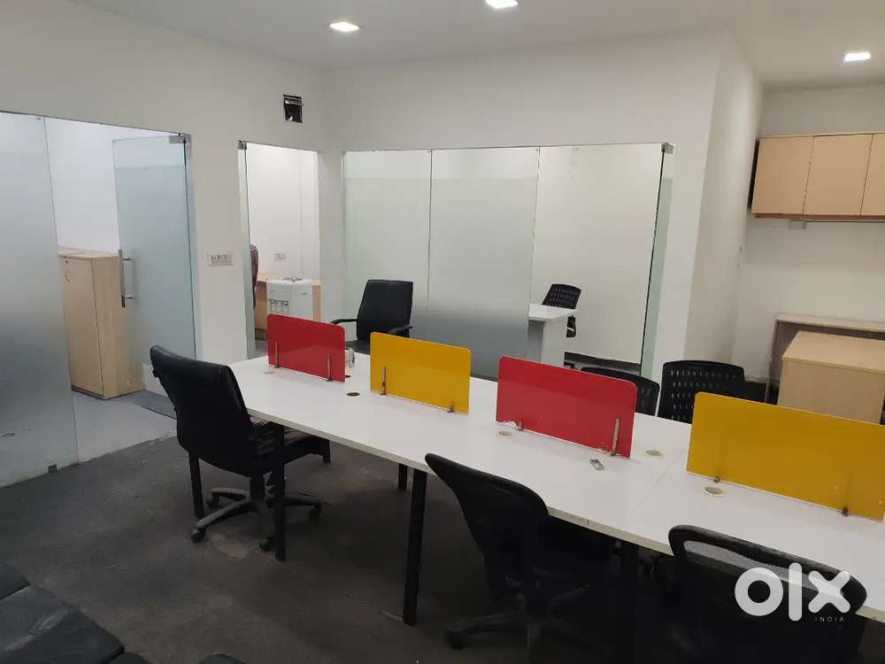 2 Cabin, Conference, 10 Workstation, Waiting Area and Pantry