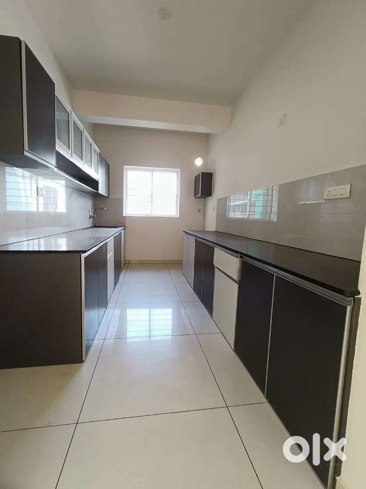 3bhk 2washroom semi furnished flat rent Near Bejai charch road