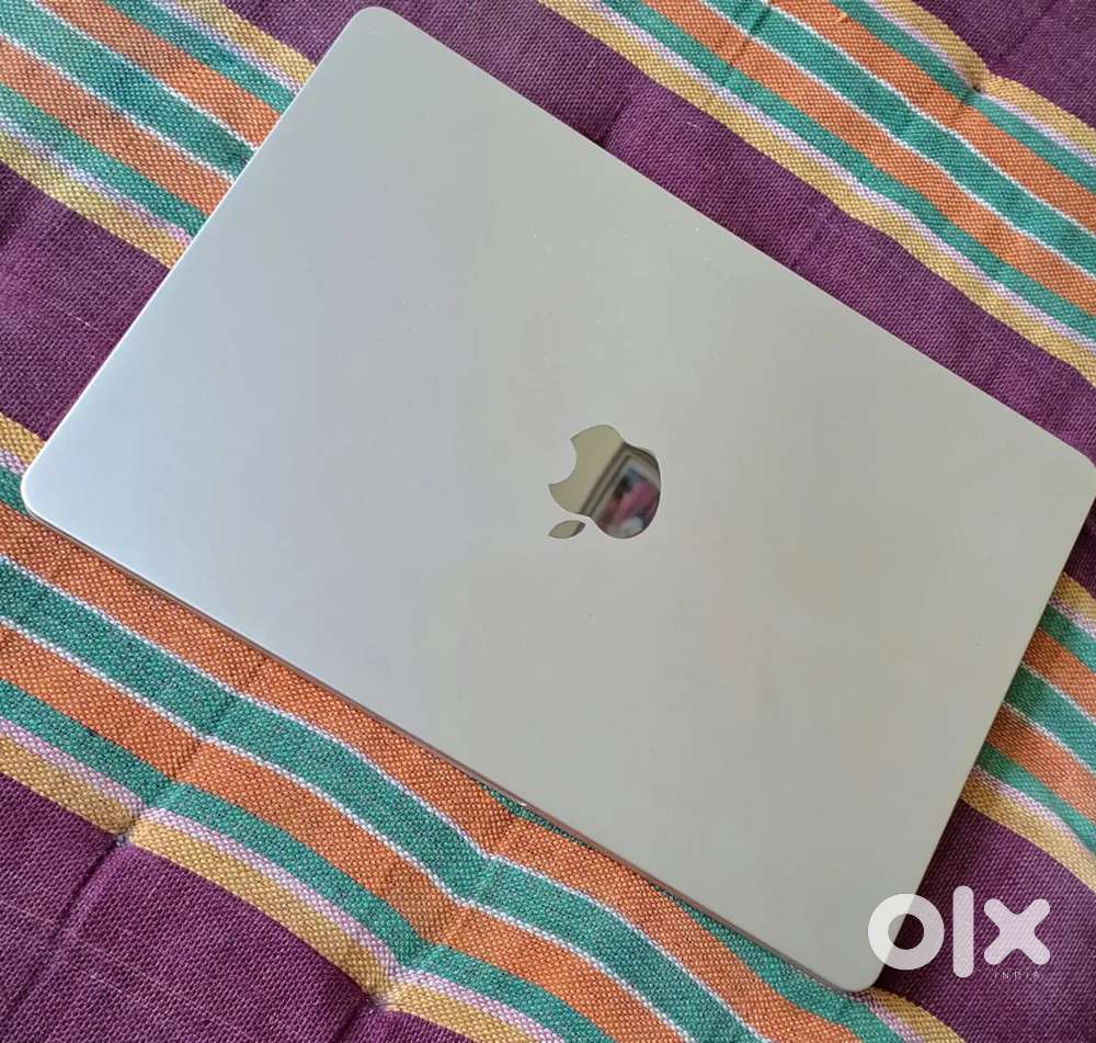 MACBOOK AIR M2 CHIP 2022 EXCELLENT CONDITION