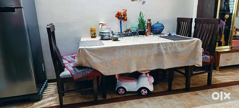 Mirror Dinning Table