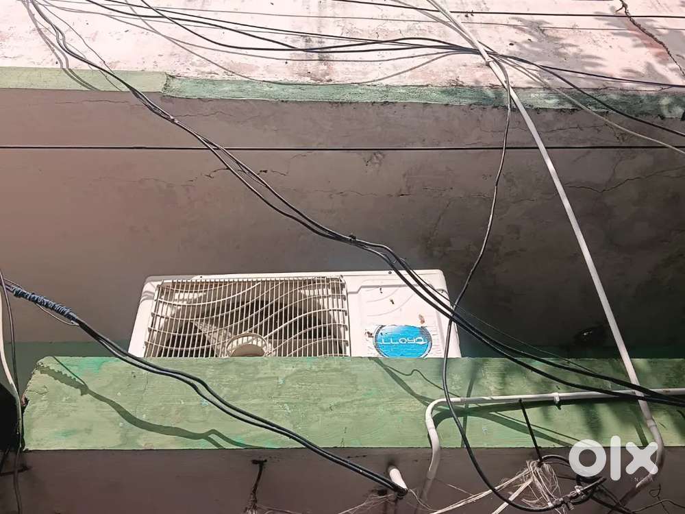 LLoyd non inverter house shifting