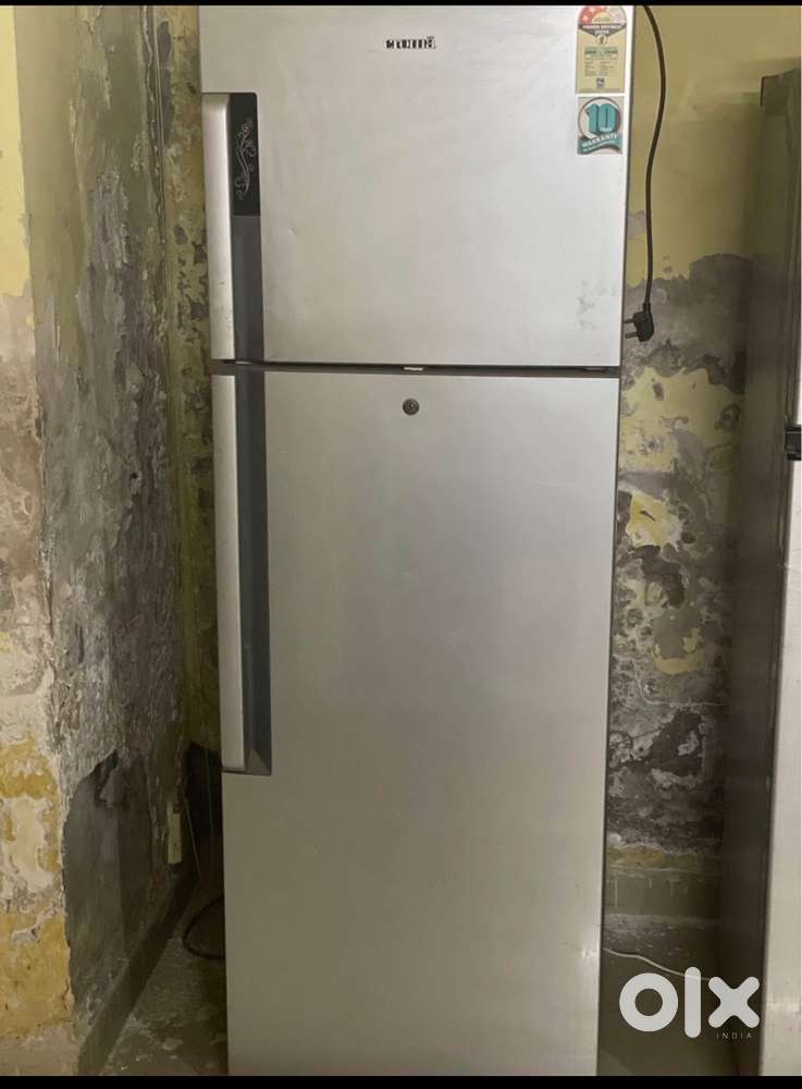 Double door fridge for sell