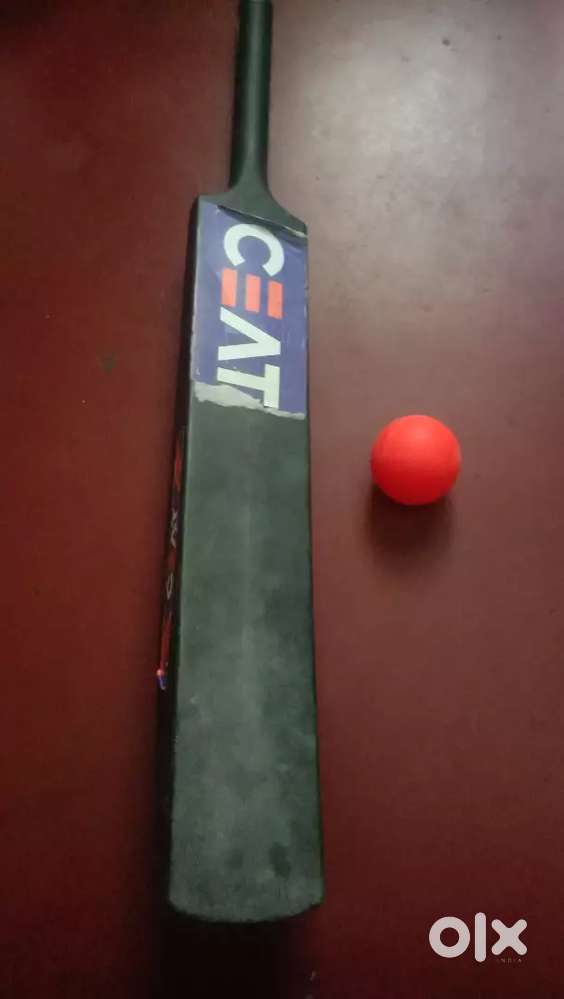 CEAT HARD PLASTIC CRICKET BAT AND 1 ITEN BALL