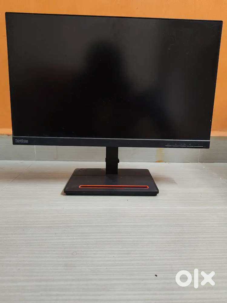 Lenovo ThinkCentre i3 Full Desktop SetKeyboard + Mouse + Speaker Free
