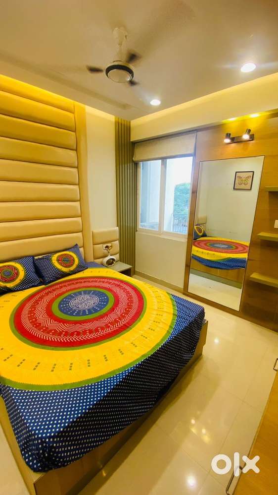 Fully furnished flat good location near park