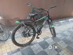Well maintained fat-tyres.Disc breaks front suspensions are really gud