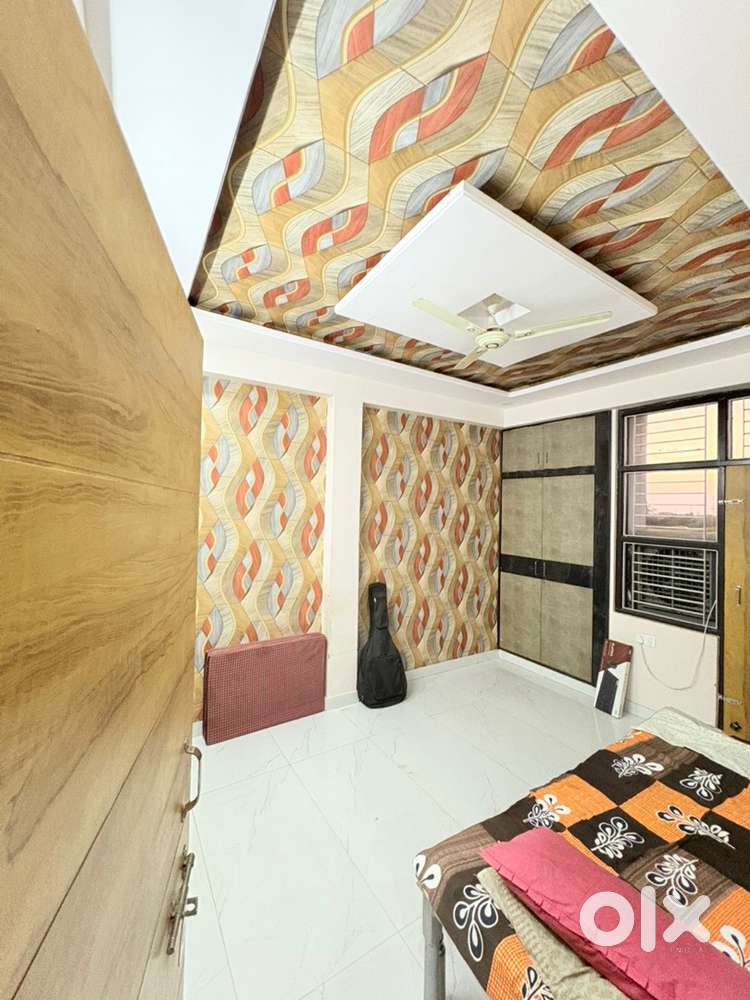 Need a flatmate single person