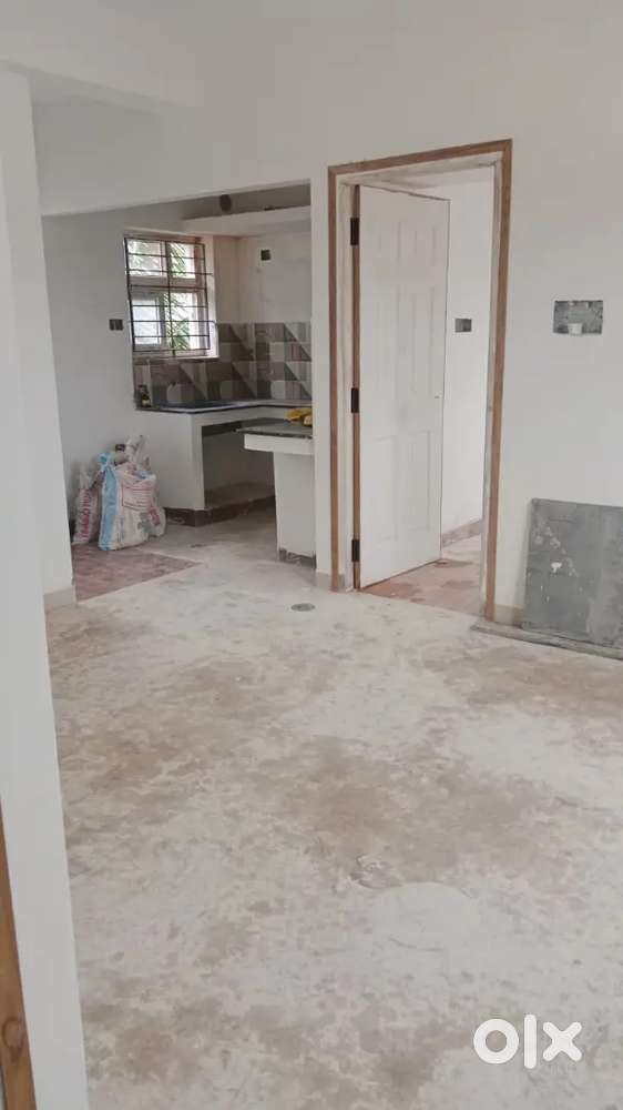 Thoraipakkam new 2 BHK flat at 71 Lakhs. 700 Meters from OMR