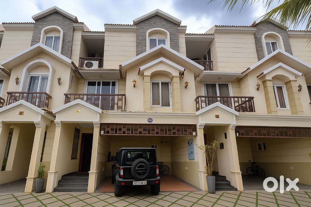 Pool Facing- Full Furnished-G+2 VIlla 2.18 Cr (Negotiable) Varthur