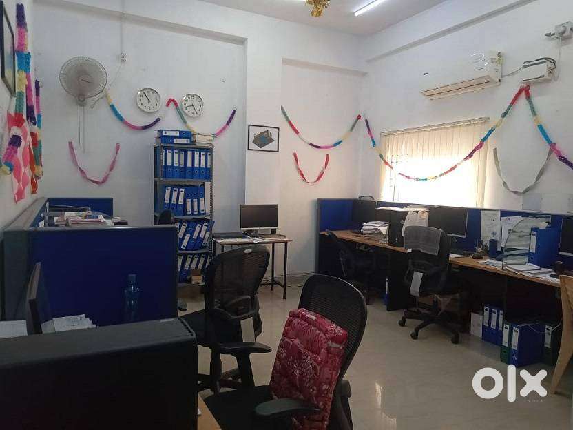 Road Facing Semi Furnished Office Space Near Pallavaam, GST Road