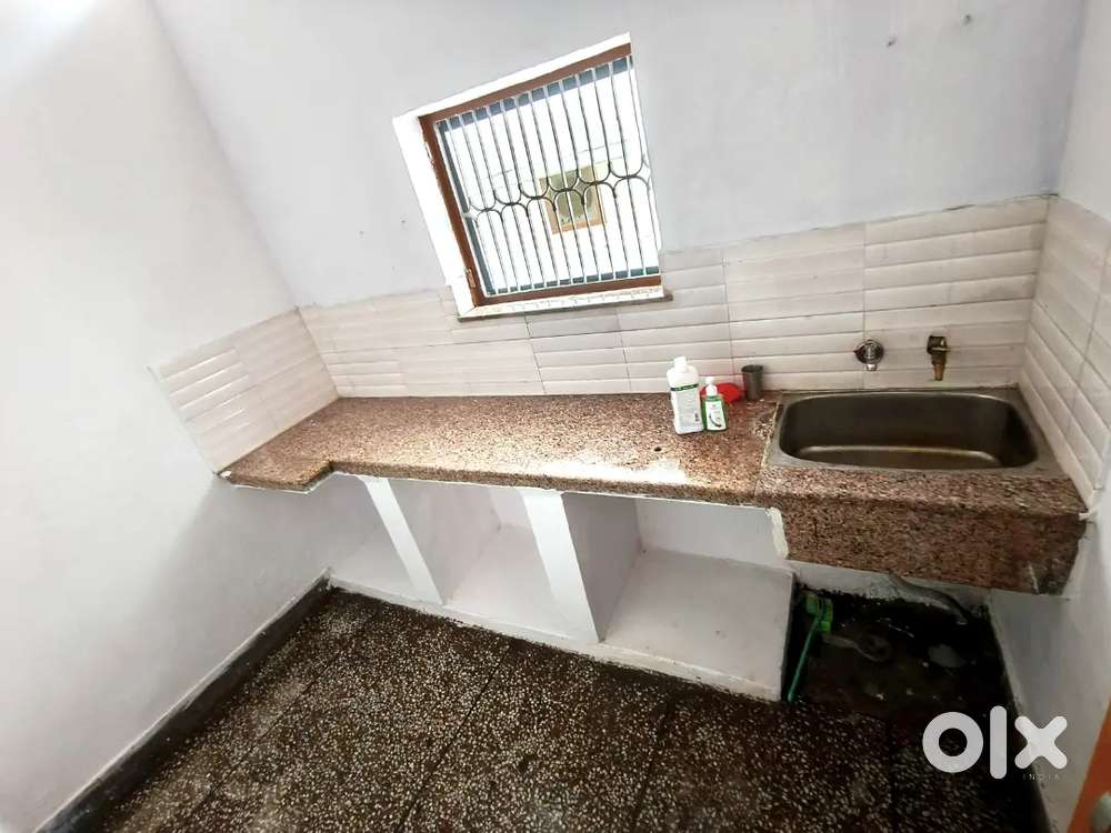 Room for Rent in Kaulagard,

Dehradun