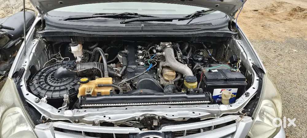 Toyota Innova 2011 Diesel 230000 Km Driven
