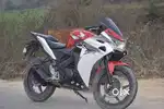 up 22 .2012 model  hai koi kami ni  mujhe car laini h