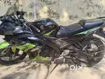 R15 S Black Colour. Vry gud condition and still looks like brand new