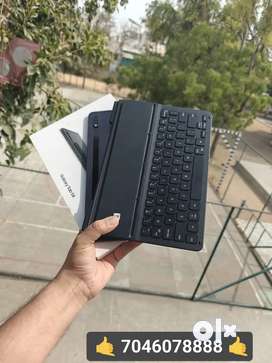 Samaung Tab s8 wifi with original keyboard case