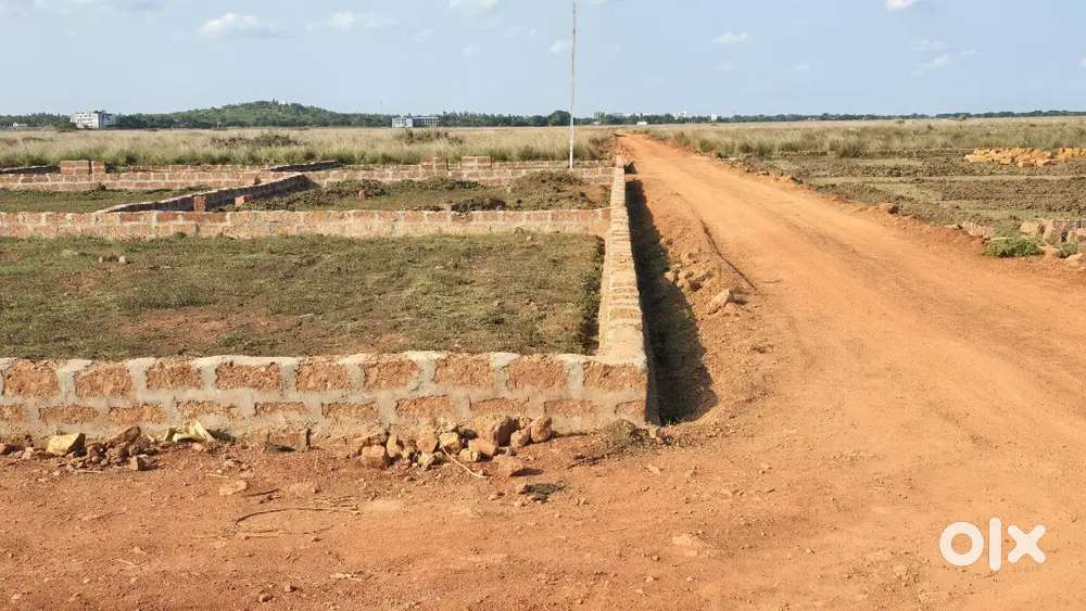bhubaneswar to Cuttack  road KESURA NEAR PJ COLLEGE LOAN AVAILABLE