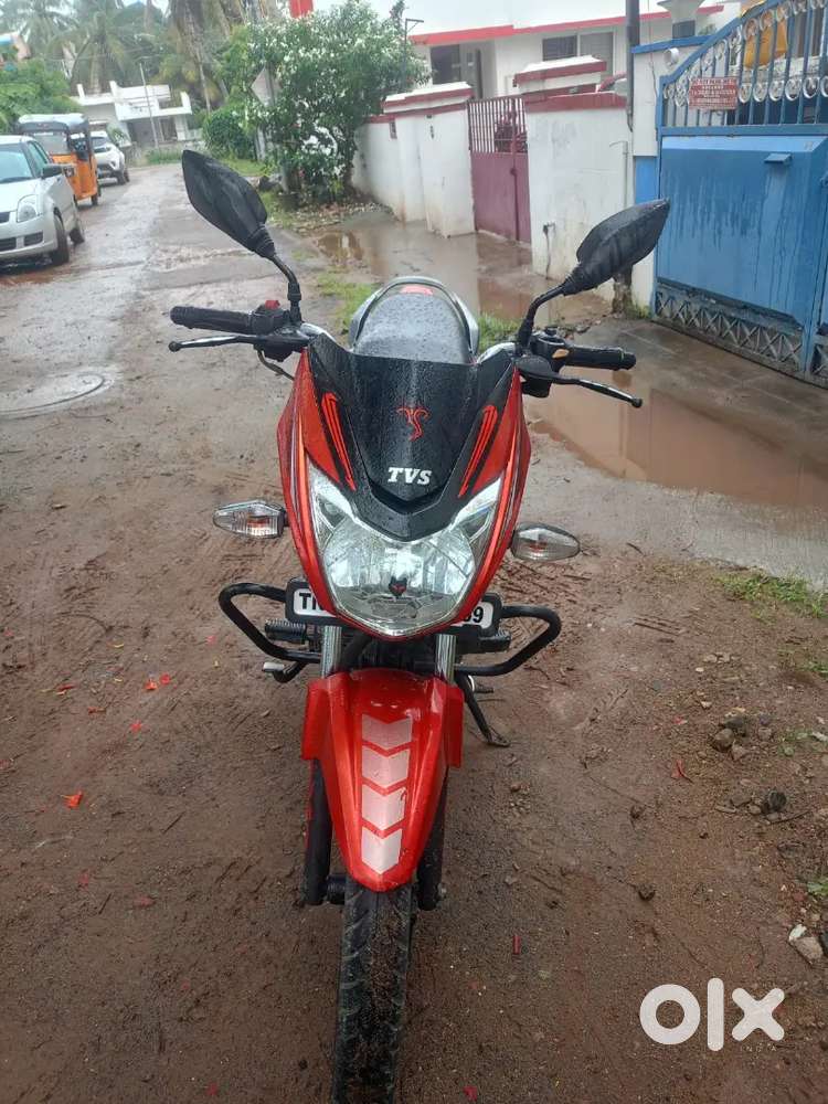 TVS victor 2016