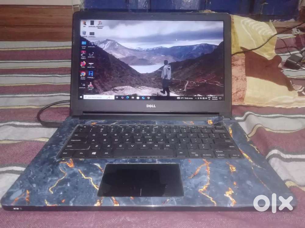 Dell i5 8gb ram 256gb ssd with original charger new condition