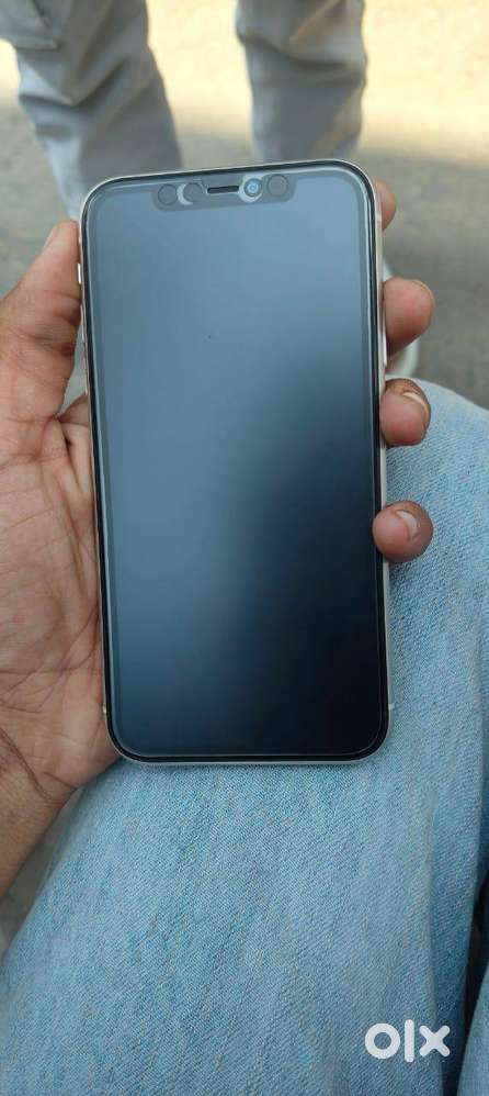 I PHONE 11
