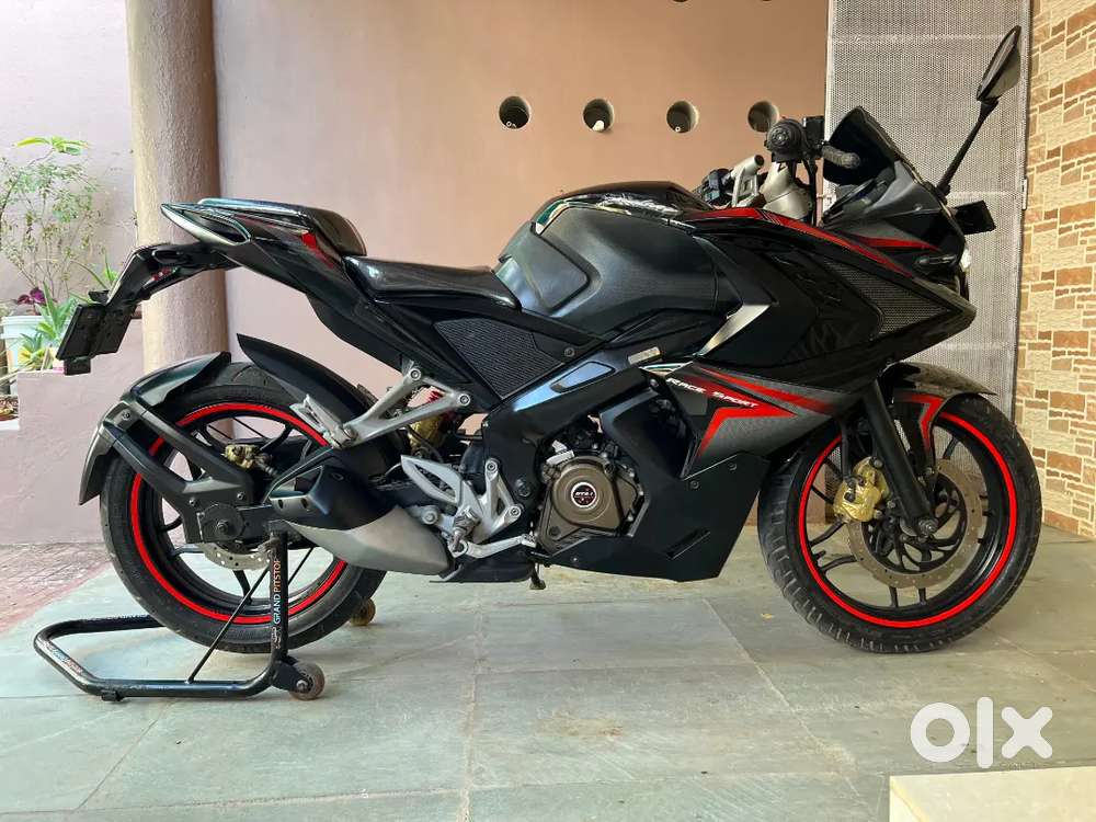 I'm first owner I sell Rs 200 16,109 km vice service history available