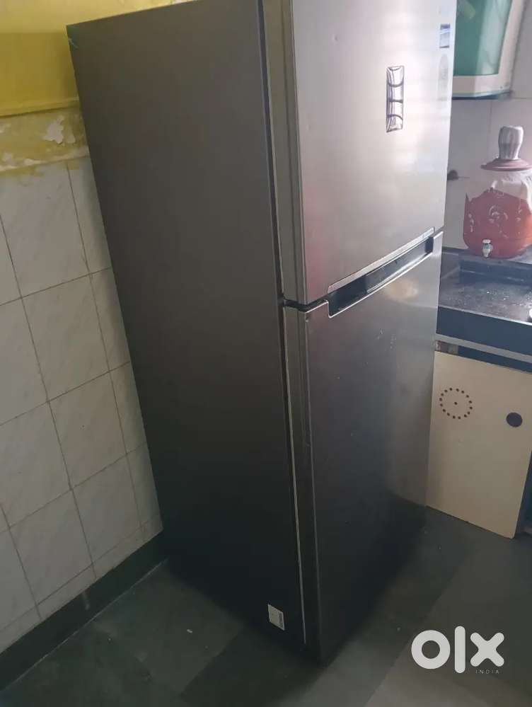 Samsung's Double Door Refrigerator in Good Condition works perfectly
