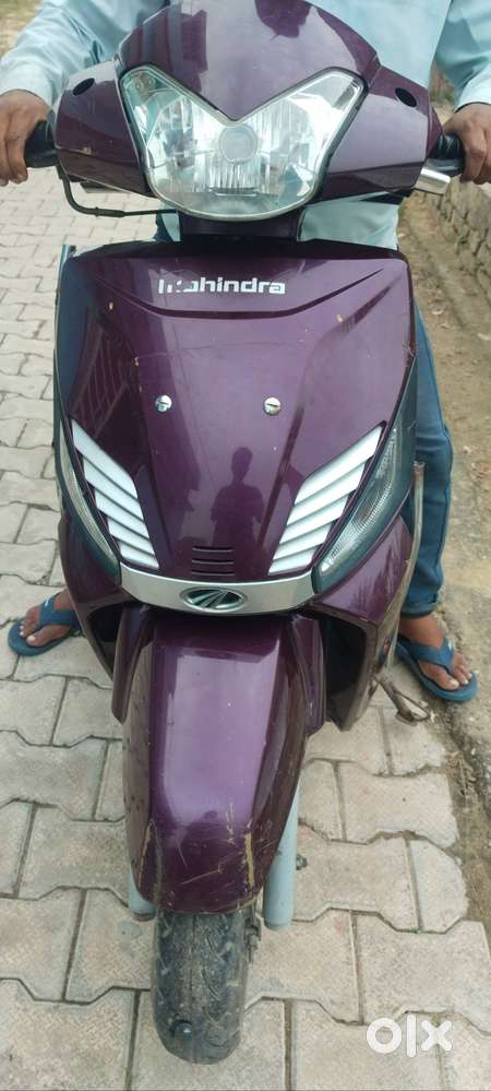 Mahindra Gusto 2015 model