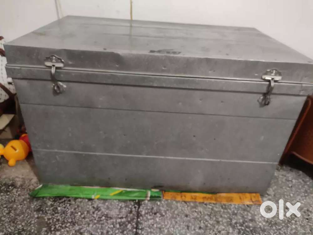 Storage trunk