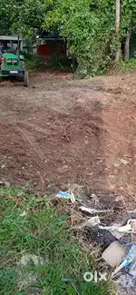 ഇരിഞ്ഞാലക്കുട കണ്ടേശ്വരം ക്ഷേത്രത്തിനടുത്ത് 6 സെന്റ് സ്ഥലം വില്പനക്ക്