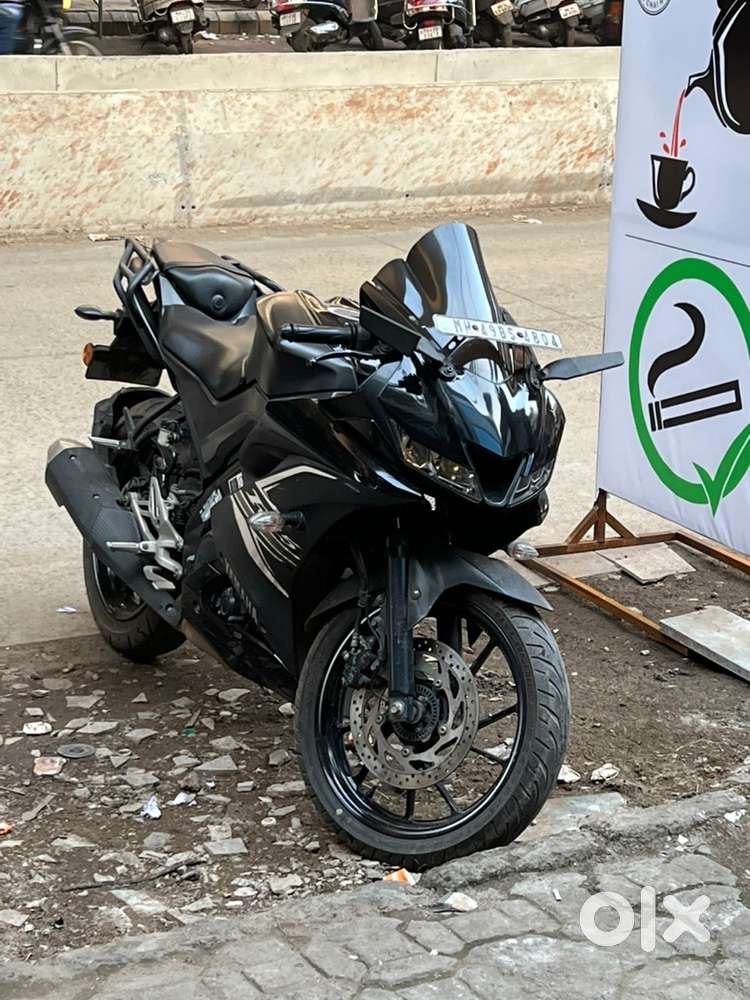 Enhanced look , mileage 44km/L