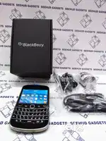 All new Blackberry bold 4 (9900) verient box packed handset with all a