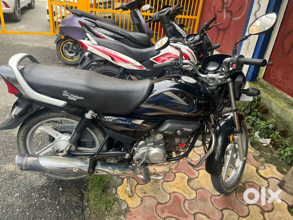 Hero HF Deluxe 2023 model 14000 km chali hai jis ko Lani ho call kare