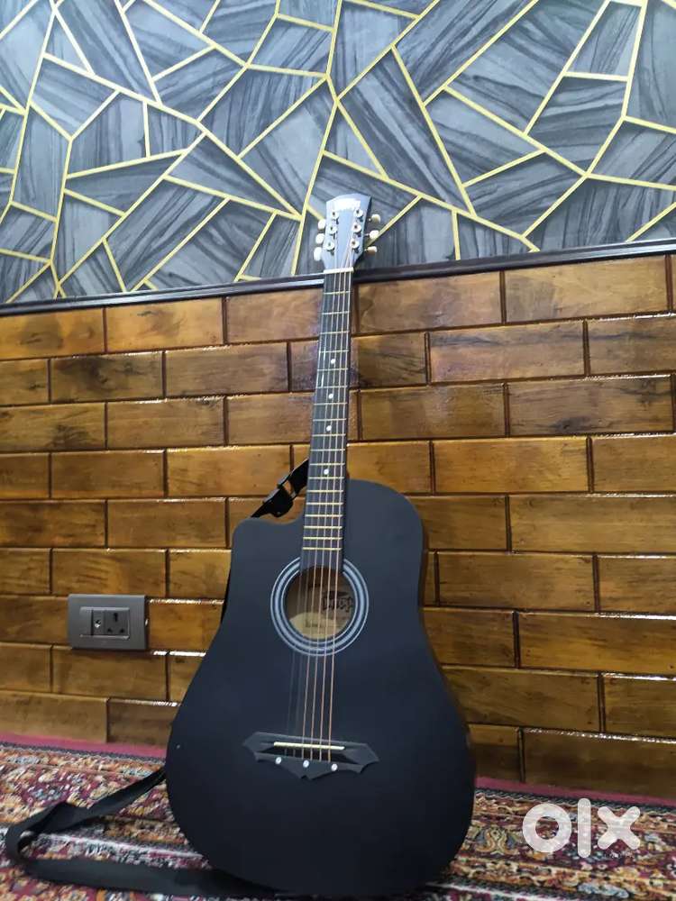 LEFTY GUITAR