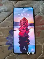 Realme gt 6t 8/256.. price 30000 ...8 month only... money problem