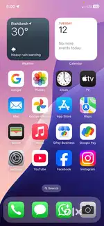 IPHONE 11 128 GB GOOD CONDITION AND SCRATCHLES  BATTERY HEALTH 100%