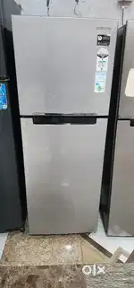 Samsung 250 lit double door for sale