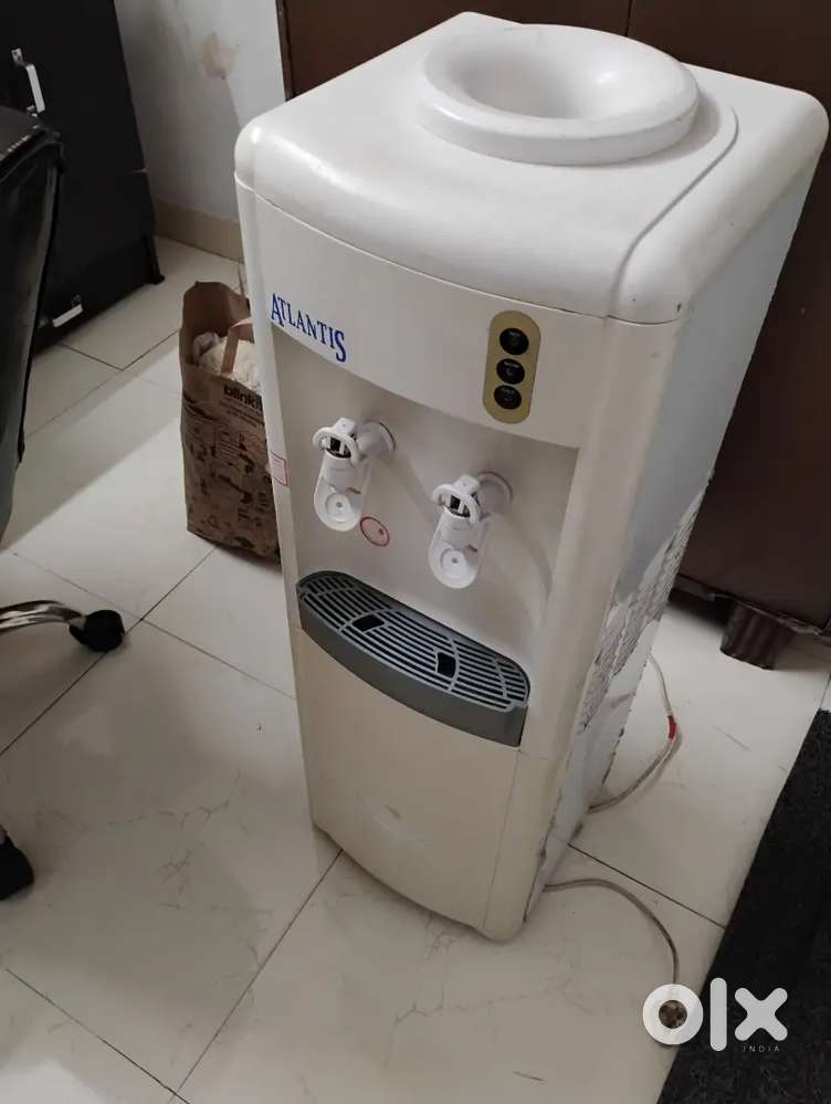 Atlantis water dispancer