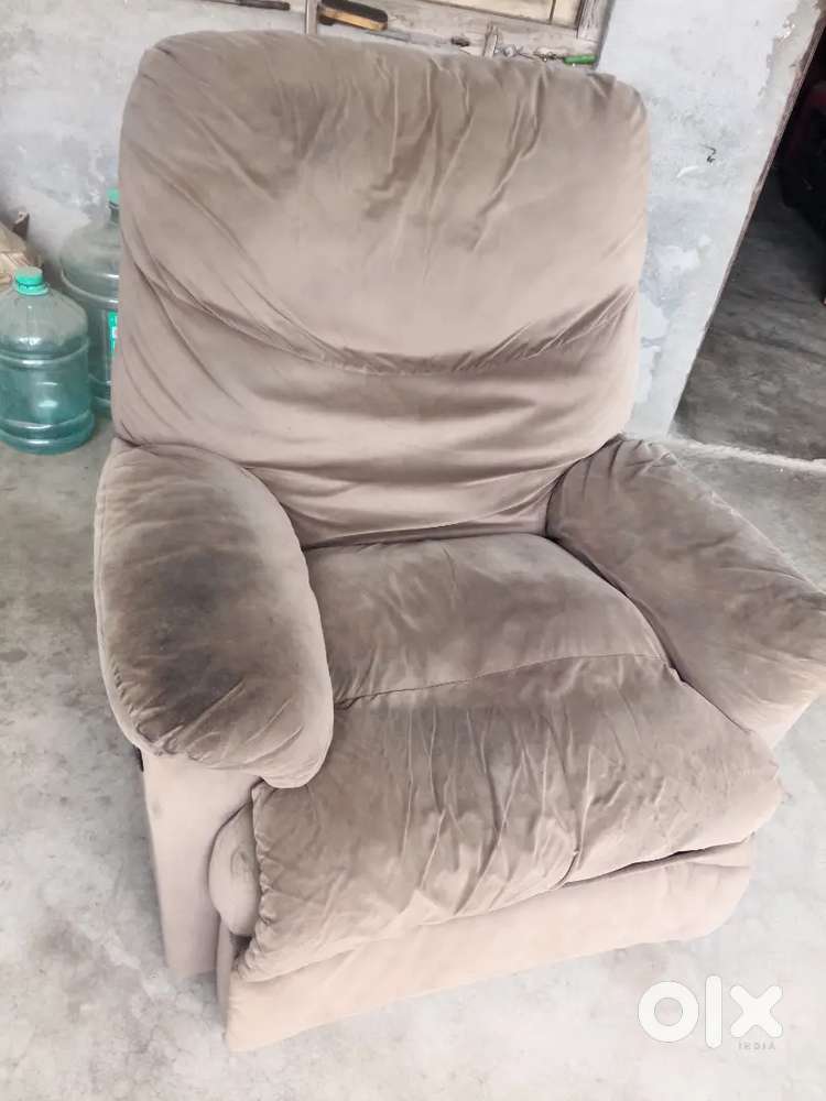 Single sofa like a little bad √(27/10/2025 to 31/10/2025