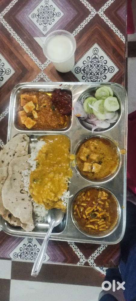 Hotel ke liye cook helper chahiye