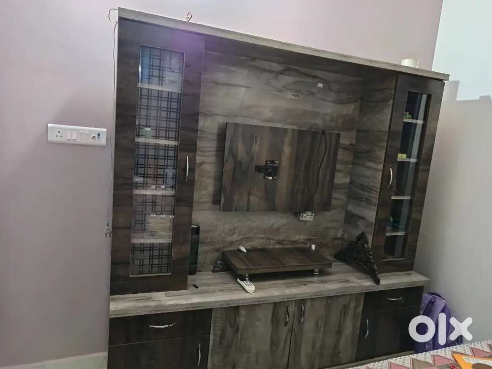 Tv unit 6* 6*