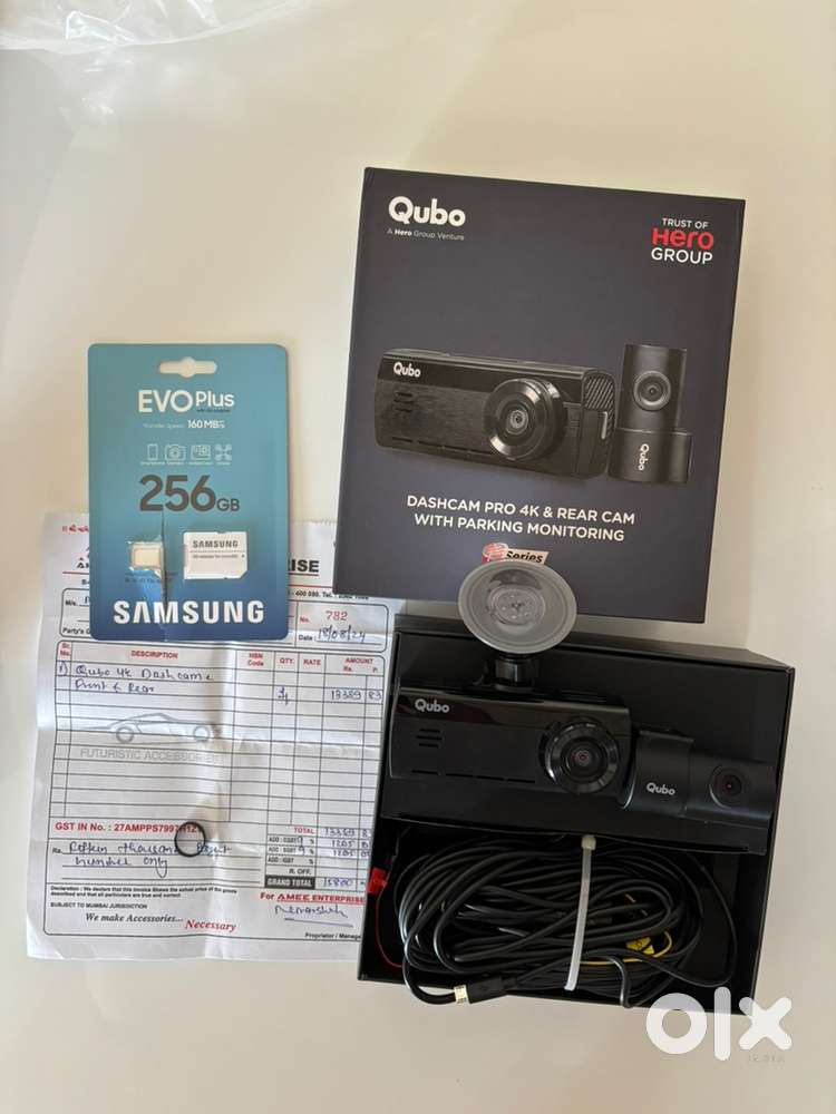 Qubo Dashcam 4k & Rear Camera