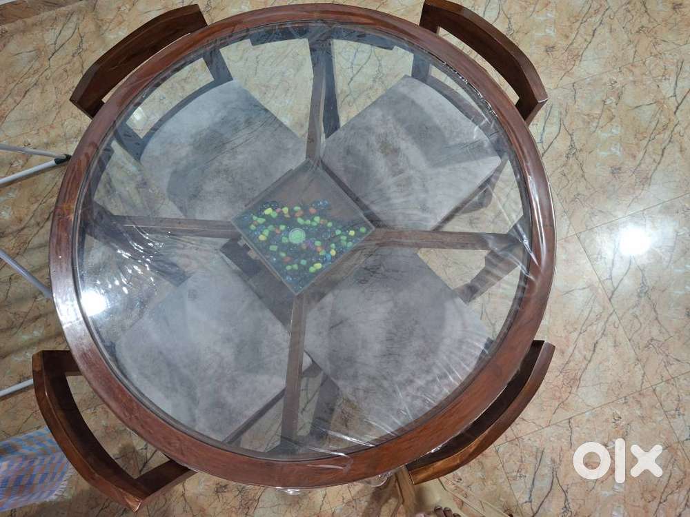 Dining Table -  Glass Top  - 4-Seater  Age - 2 years