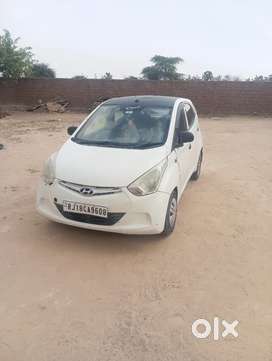 Hyundai EON 2013 LPG Well Maintained
