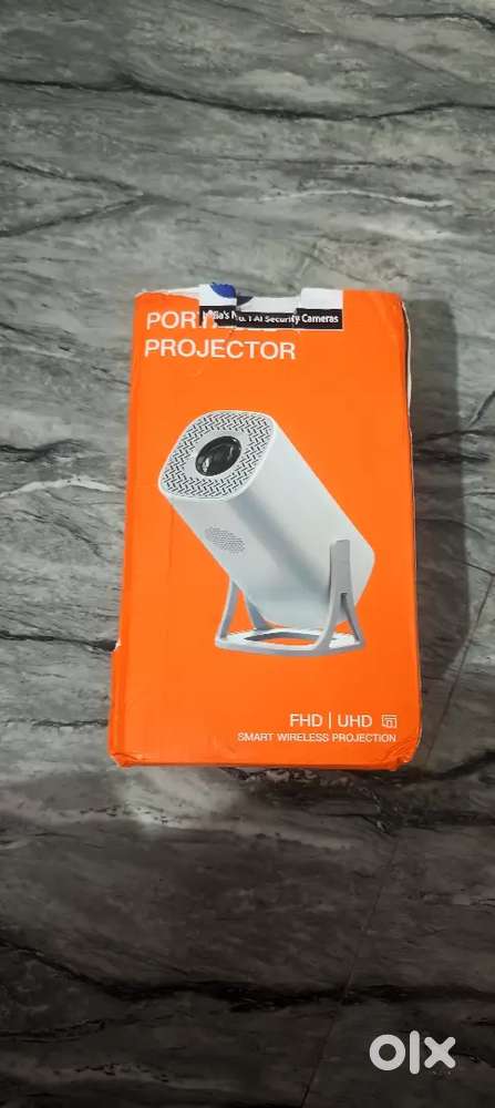 Maizic smarthome projector 3 days old
