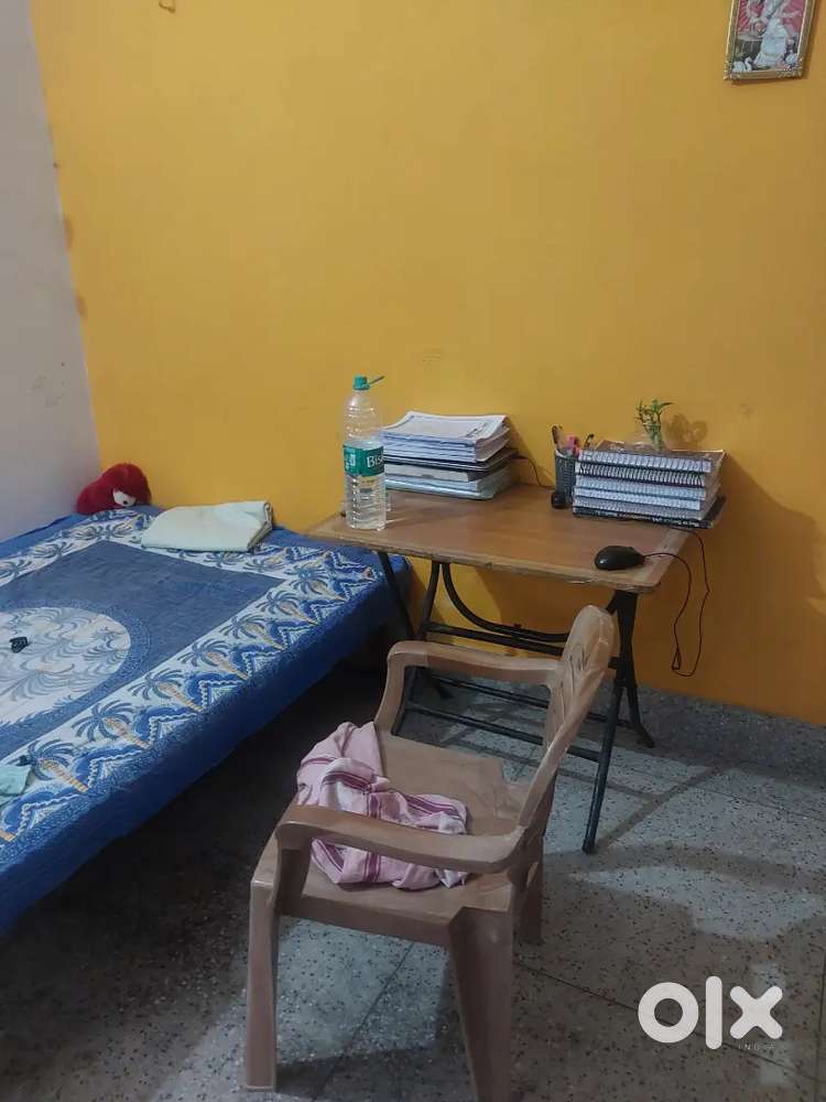 Need female roommate