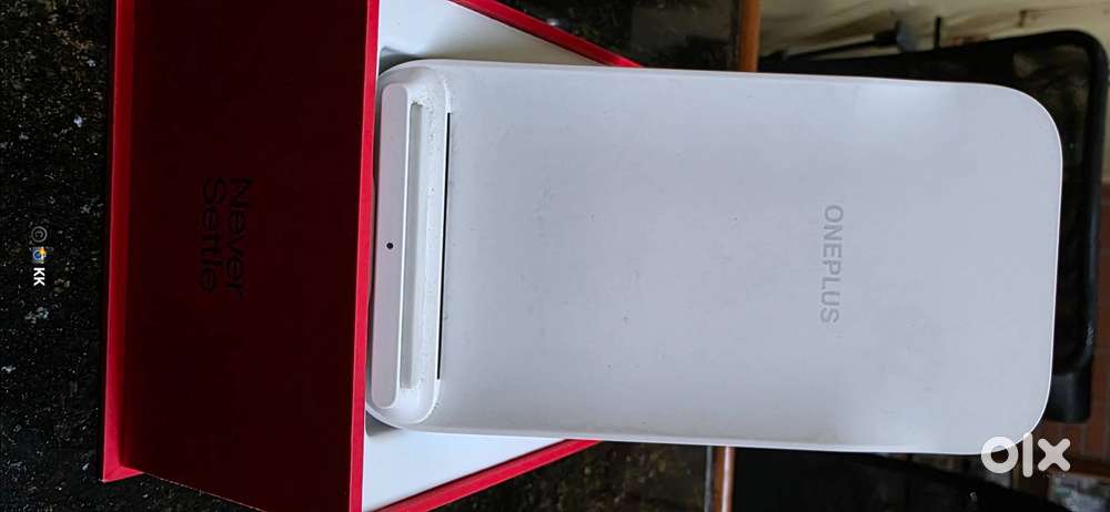 ONEPLUS WIRELESS CHARGER FOR SALE